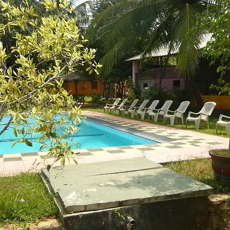 Sunrise Holiday Resort Habarana Exterior foto
