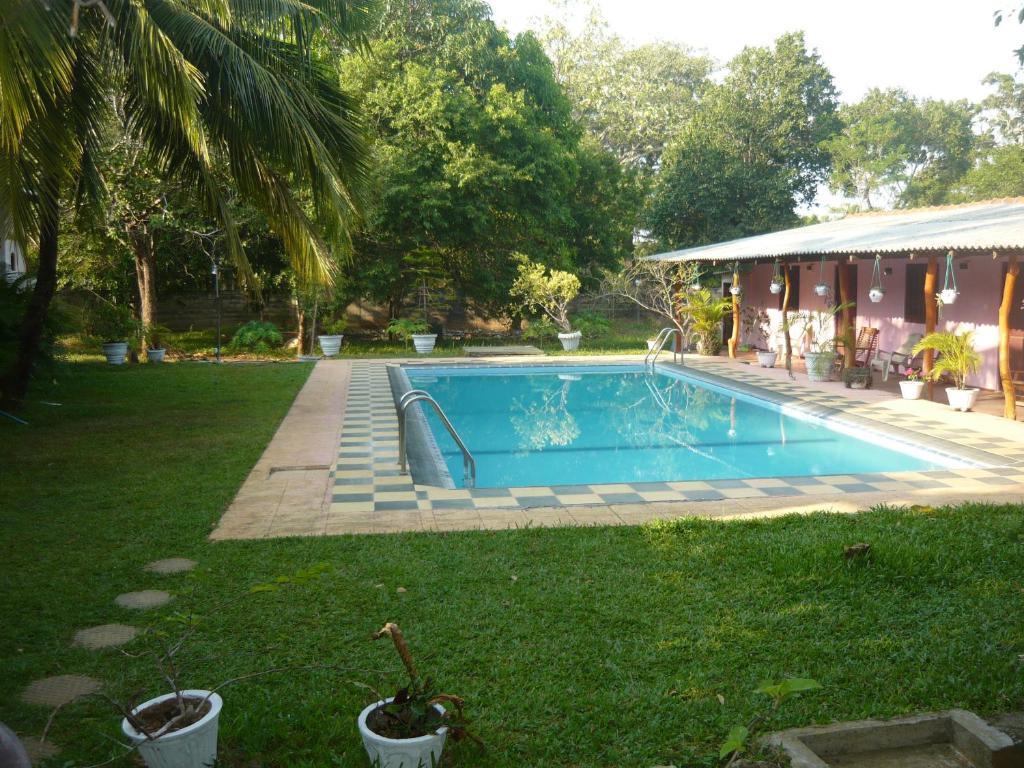 Sunrise Holiday Resort Habarana Exterior foto